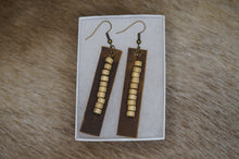 Load image into Gallery viewer, Leather and wooden beads earring