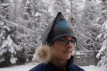 Load image into Gallery viewer, Kids Grey Embroidered Toque