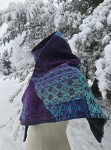 Charger l&#39;image dans la galerie, Scarf / Shawl Snowflakes