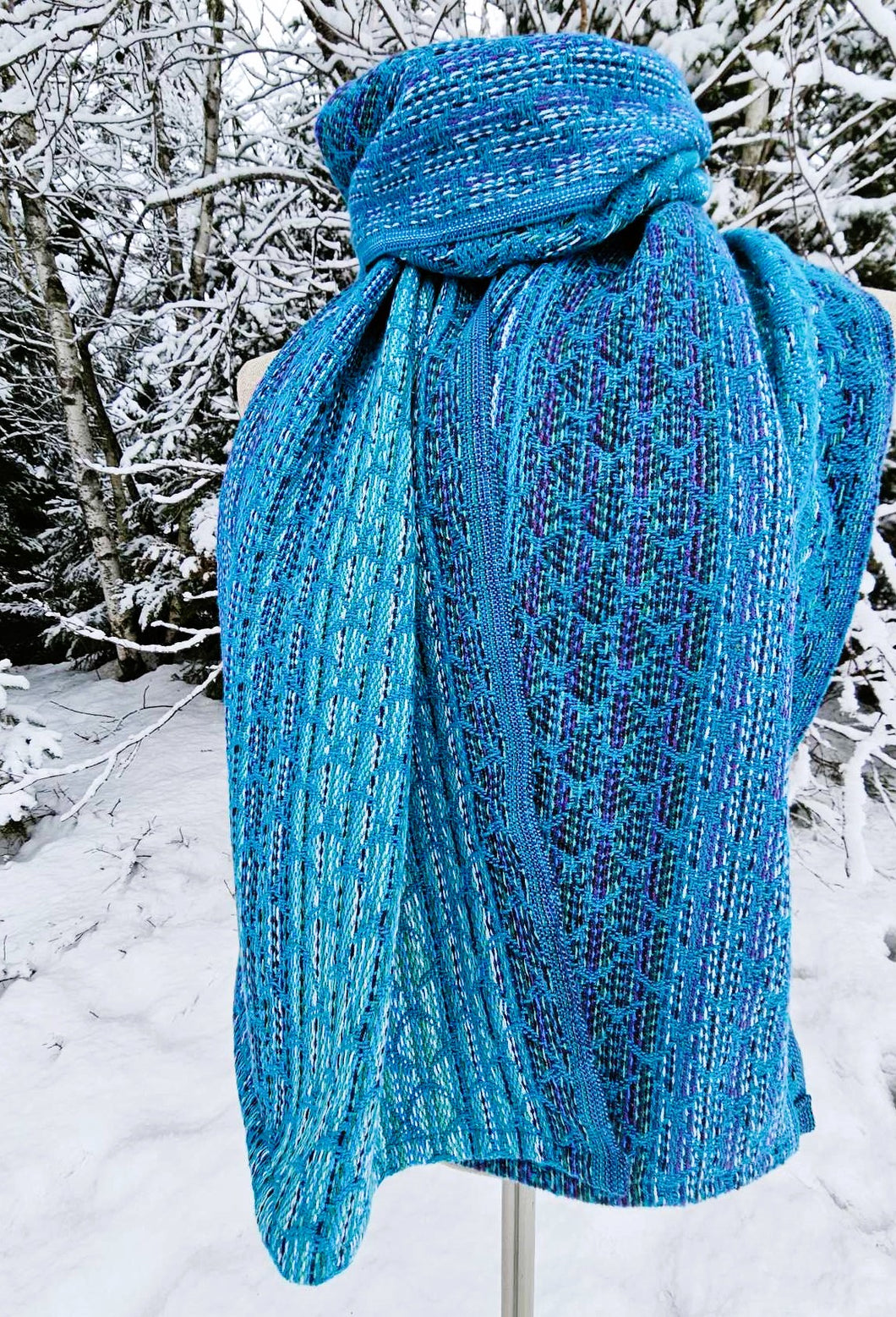 Shawl blue and aqua