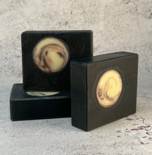 Charger l&#39;image dans la galerie, January Wolf Full Moon Soap