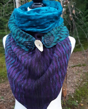 Charger l&#39;image dans la galerie, Triangle Scarf Sigrid