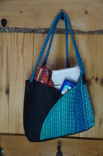 Charger l&#39;image dans la galerie, Small woven tote