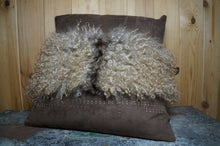 Charger l&#39;image dans la galerie, Angora Goat Throw Pillow